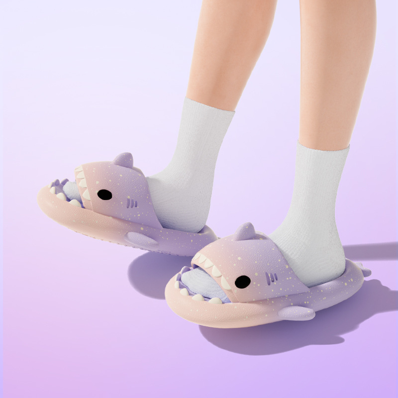 여성을위한 귀여운 만화 상어 슬리퍼 남성 그라디언트 색 - Men Shoes Size To Women 리뷰 및 가격